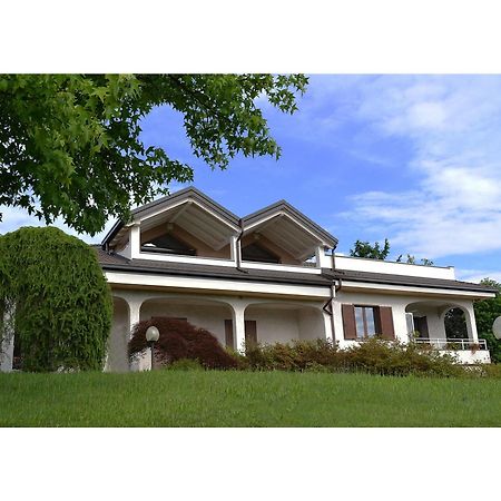 B&B Villa Monterosa Con Piscina Castronno Ngoại thất bức ảnh