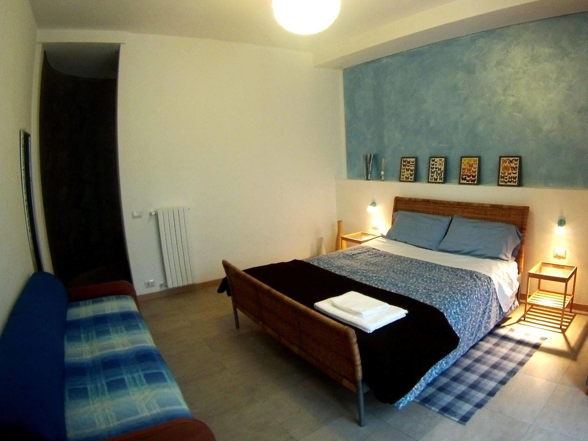 B&B Villa Monterosa Con Piscina Castronno Ngoại thất bức ảnh